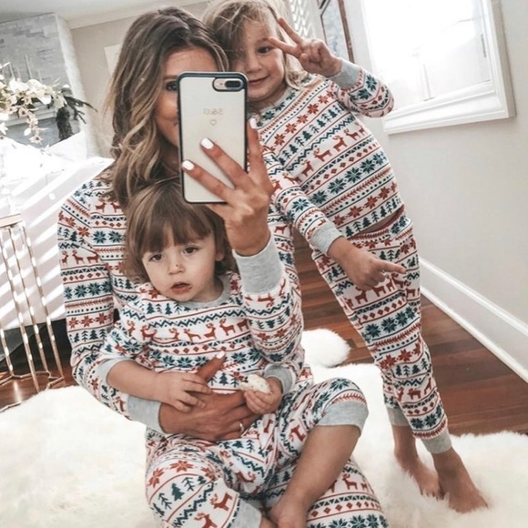 𝅺nib Christmas family matching pjs! - Picture 2 of 7